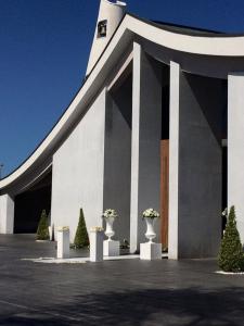 FASSA CHIESA SANTA MARIA REGINA DELLA PACE 08