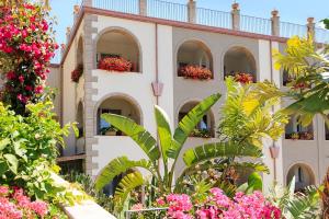 FASSA HOTEL OLIMPO LE TERRAZZE HOTEL ANTARES LETOJANNI 01
