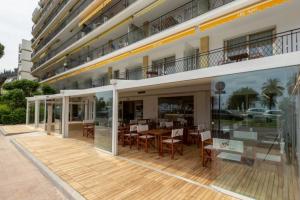 FASSA HOTEL LA DOLCE VITA MENTONE SFIDE D'ARTE 04