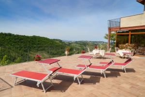 FASSA CENTRO BENESSERE HOTEL COLLEVERDE URBINO SISTEMA POSA 02