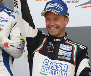 Thomas Biagi Fassa sul podio del GT Open International a Silverstone